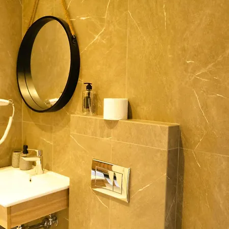 Blumango Apartmanhotel 3*