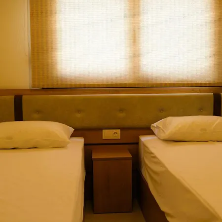 Blumango Apartmanhotel 3*