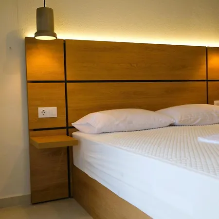 Blumango Aparthotel Ierissós